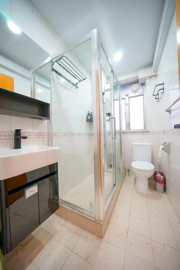 Student - 276 Gloucester Road Asrama Hong Kong