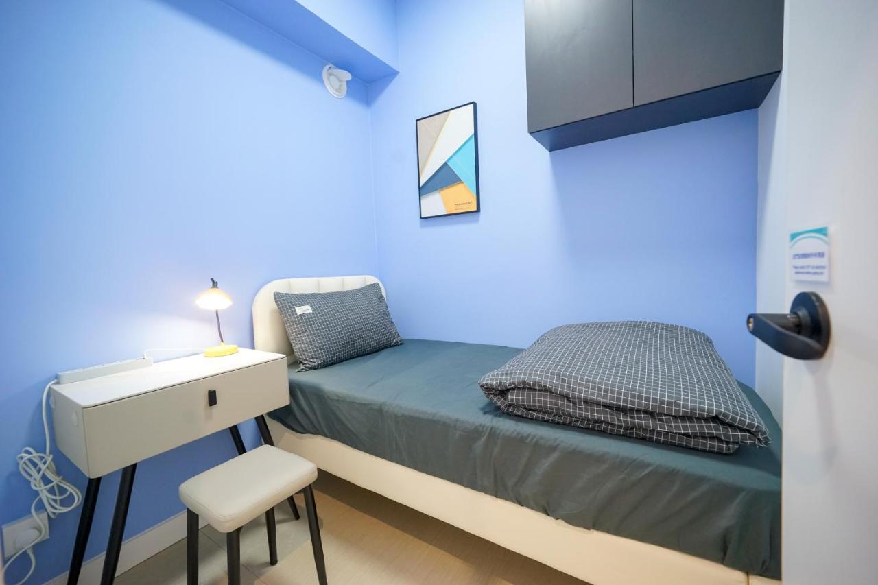 Student - 276 Gloucester Road Asrama Hong Kong
